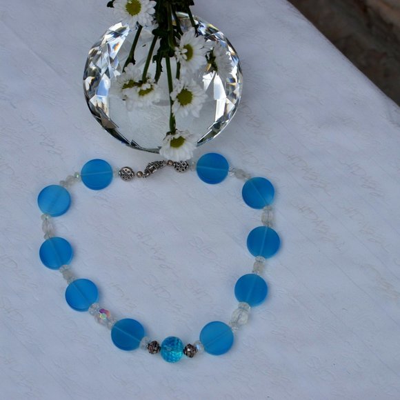 BRIGHT BLUE CHOKER NECKLACE - Picture 1 of 1
